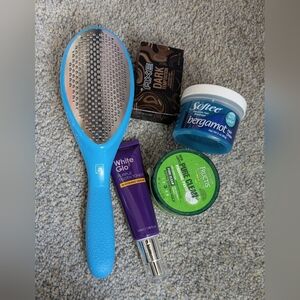 Blue Foot File and Skincare Set